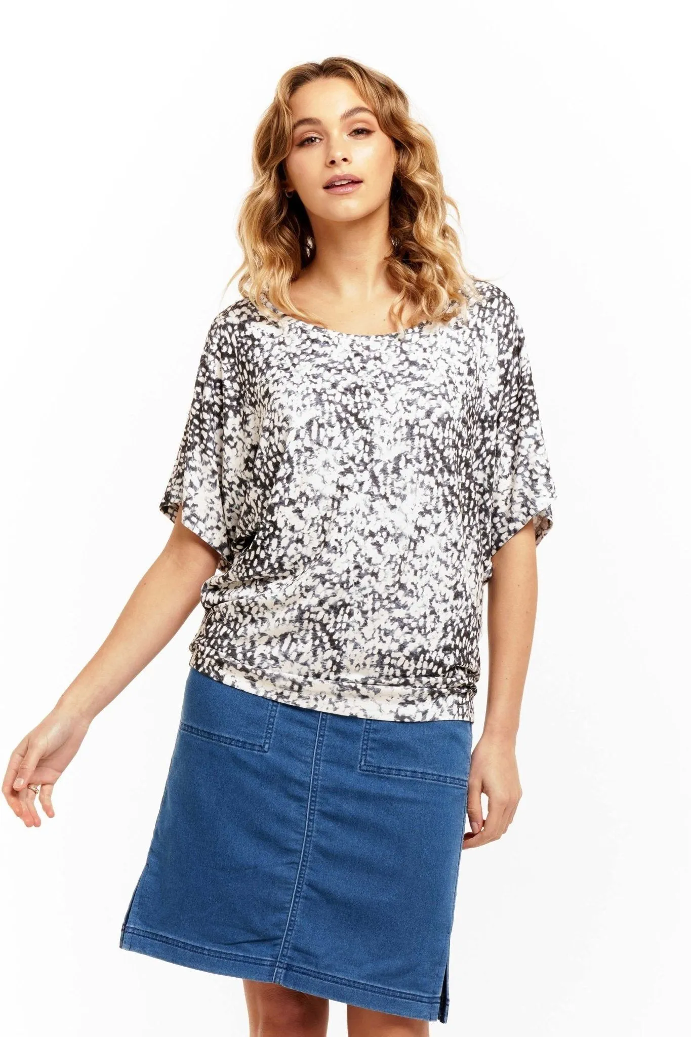 Betty Basics Maui Tee in Spotty