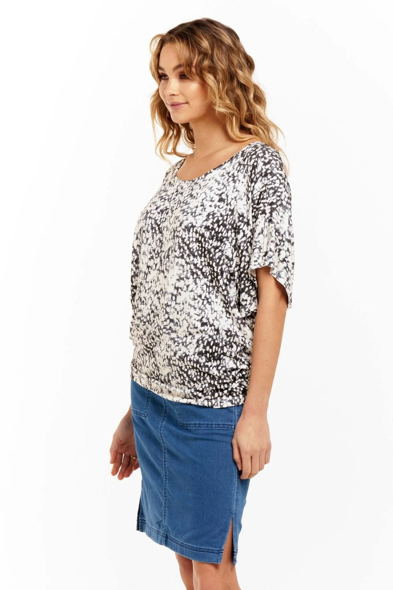 Betty Basics Maui Tee in Spotty