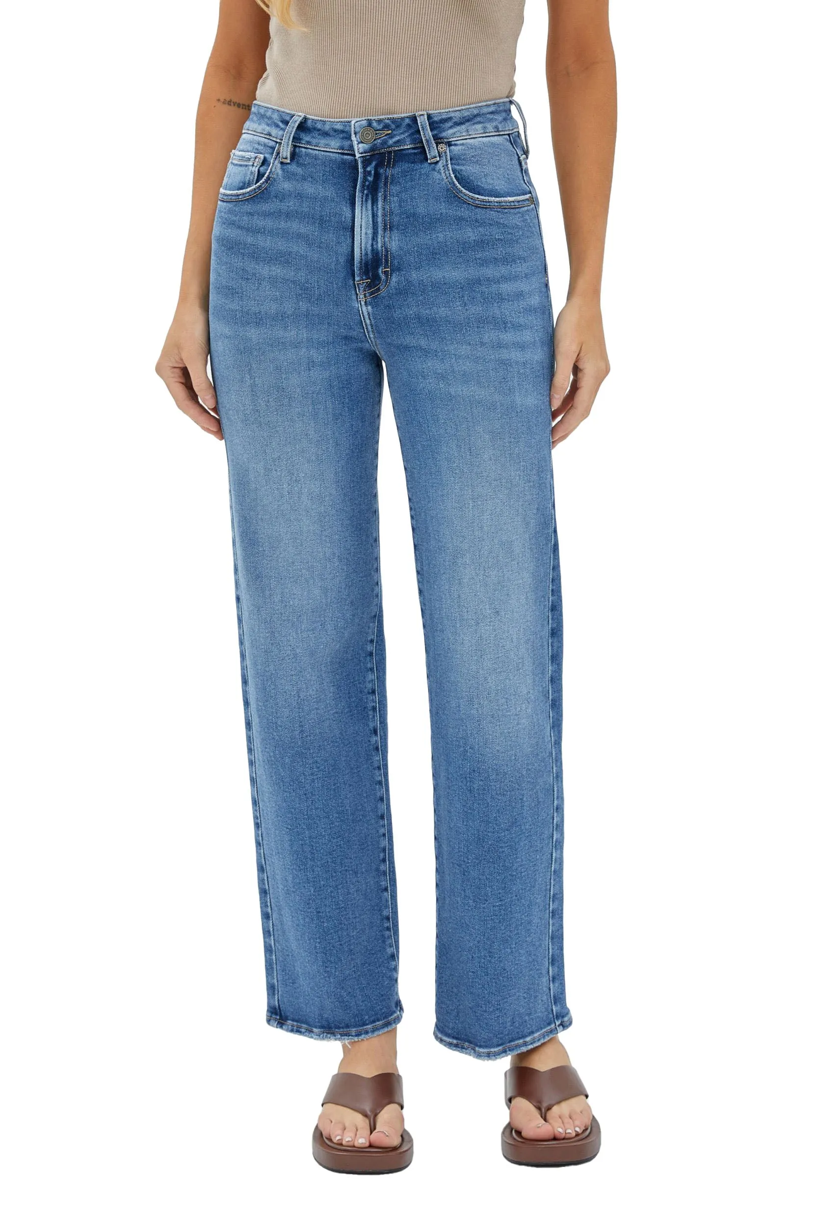 Hidden Stretch Straight Jean