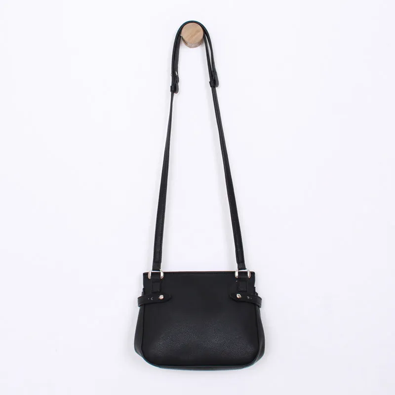 lisa black cross shoulder bag