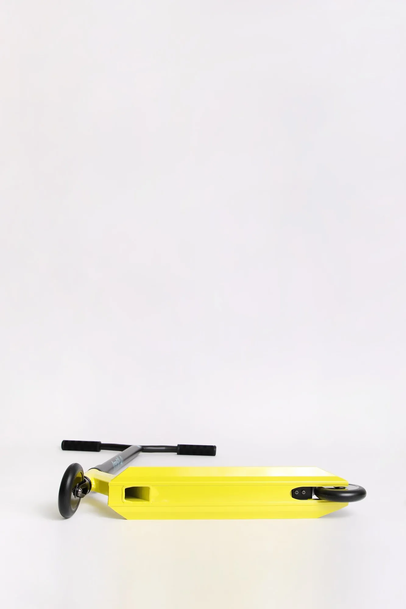 Pivot X-Ride Neon Yellow Scooter