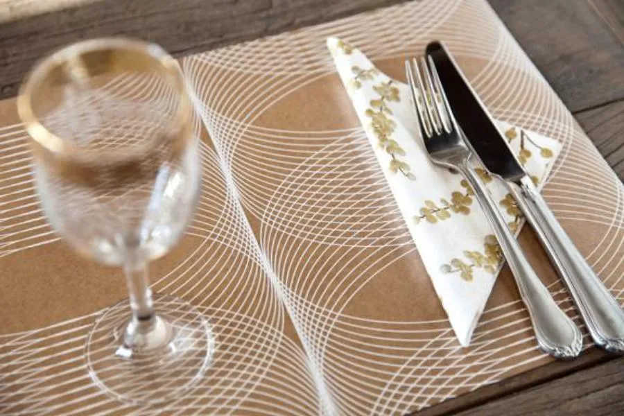 Table Mats, Laminated Kraft (Set of 6) - White